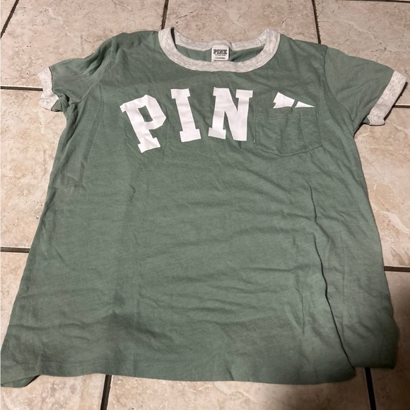 PINK top bundle - Picture 6 of 7